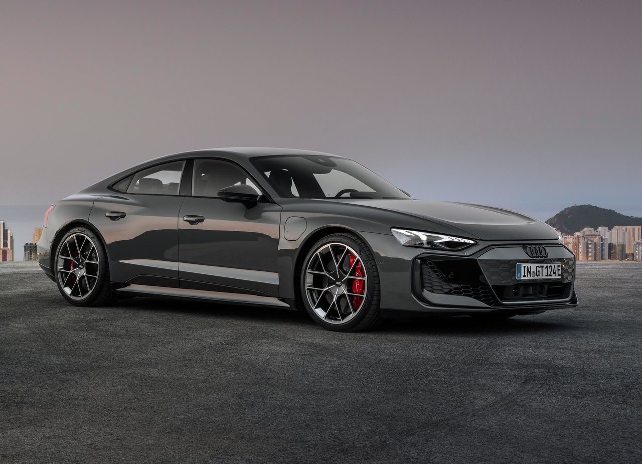 AUDI RS E-TRON GT, foto 3