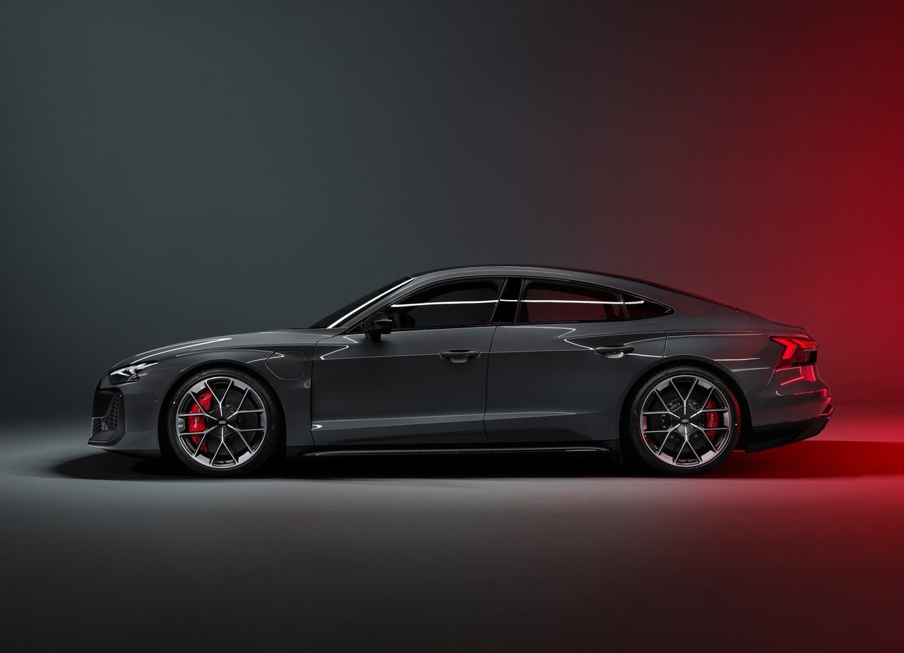 AUDI RS E-TRON GT, foto 20