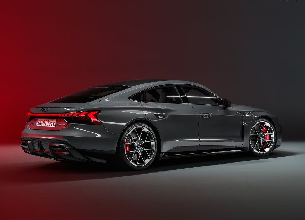 AUDI RS E-TRON GT, foto 22
