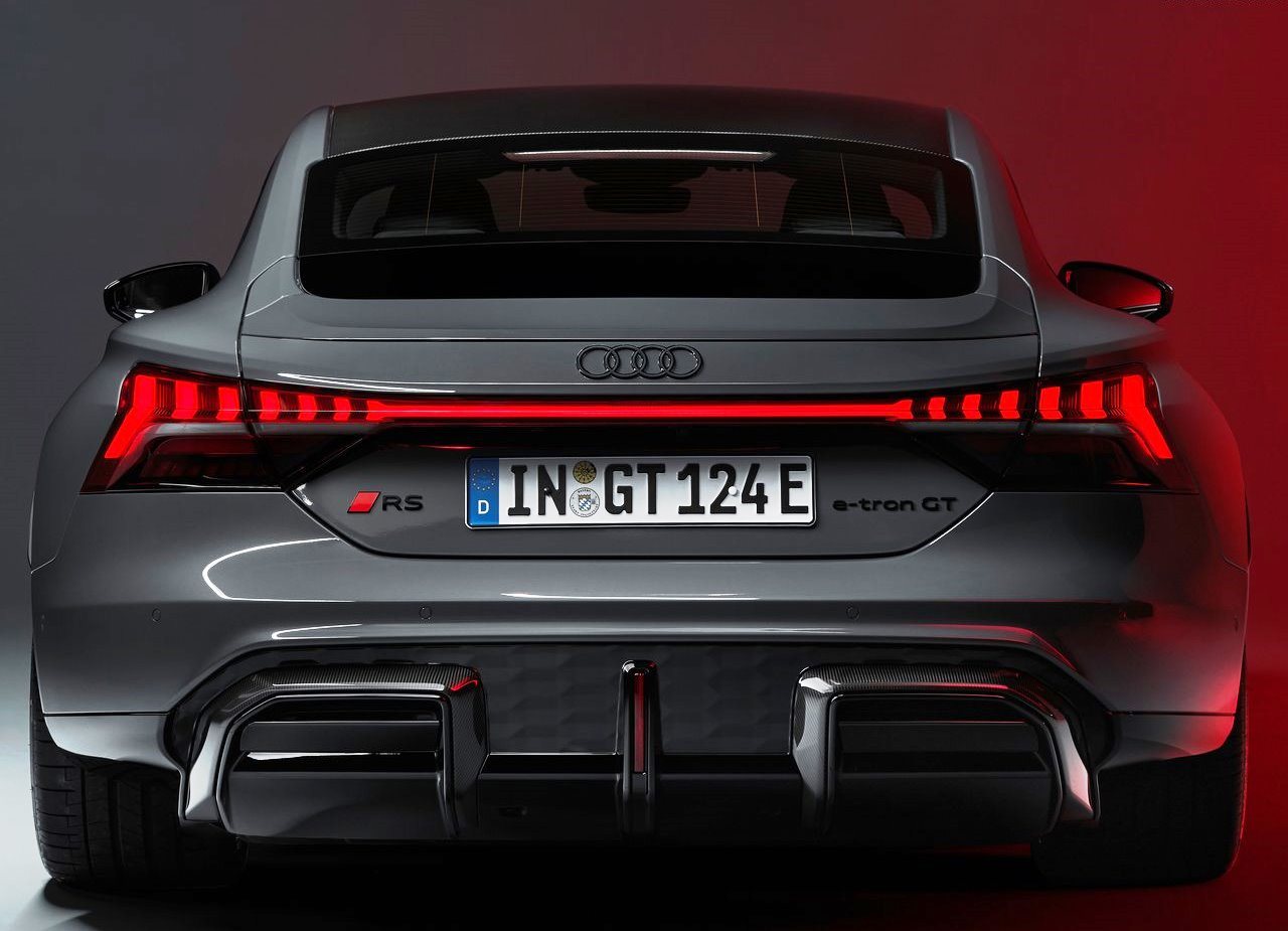 AUDI RS E-TRON GT, foto 23