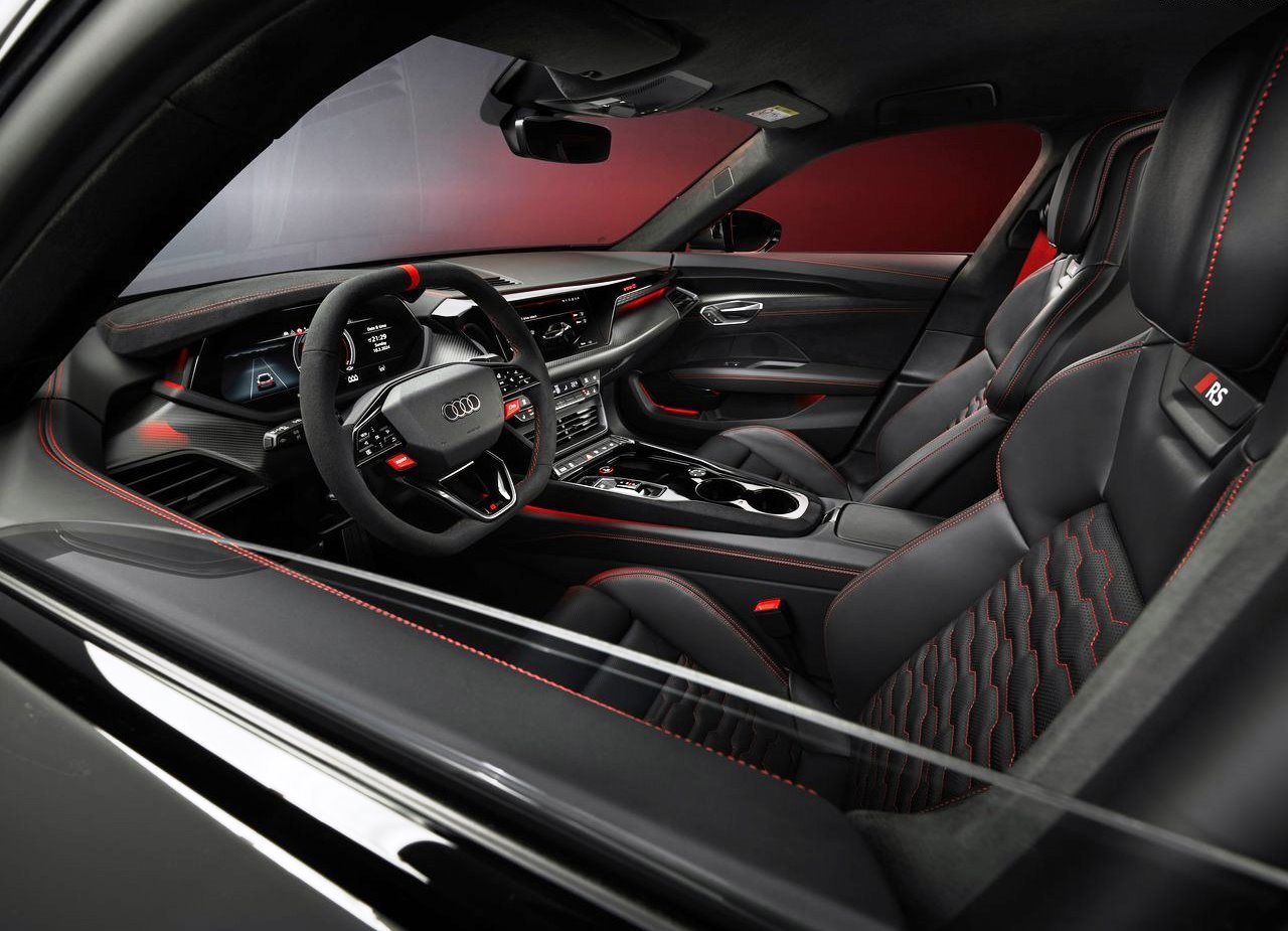 AUDI RS E-TRON GT, foto 28