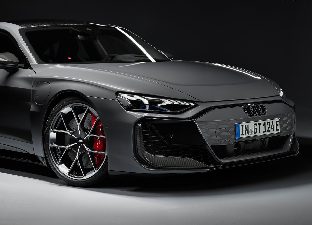 AUDI RS E-TRON GT, foto 33