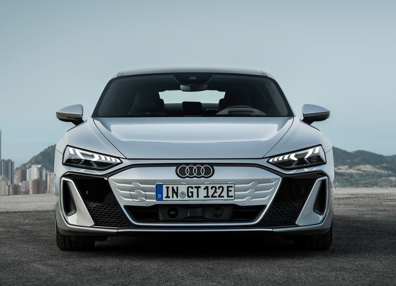 AUDI S E-TRON GT, foto 10