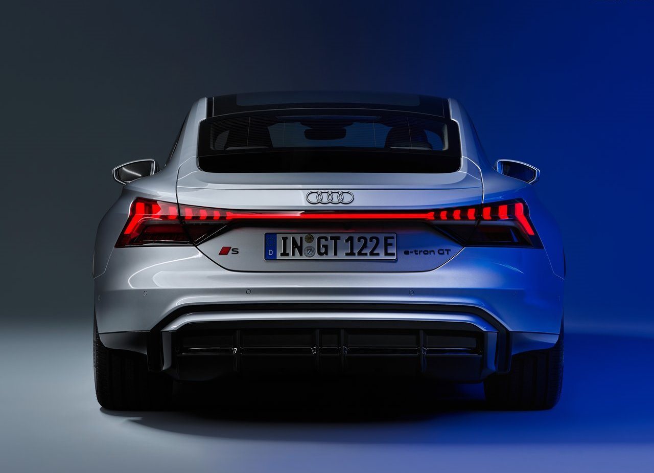 AUDI S E-TRON GT, foto 19