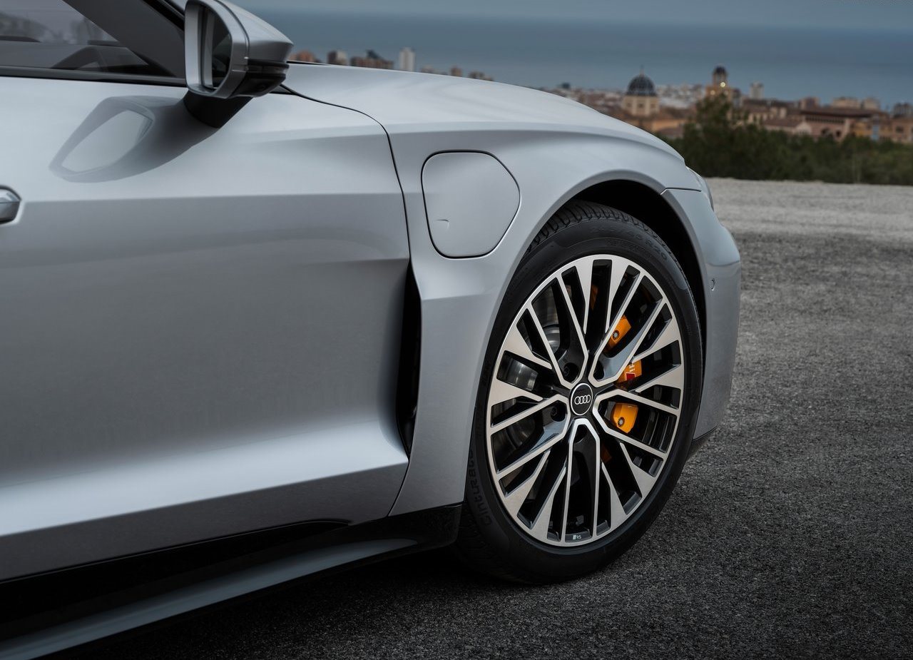 AUDI S E-TRON GT, foto 28