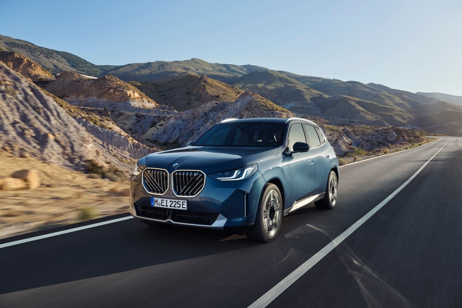 2025 - BMW X3 30e xDRIVE, foto 2