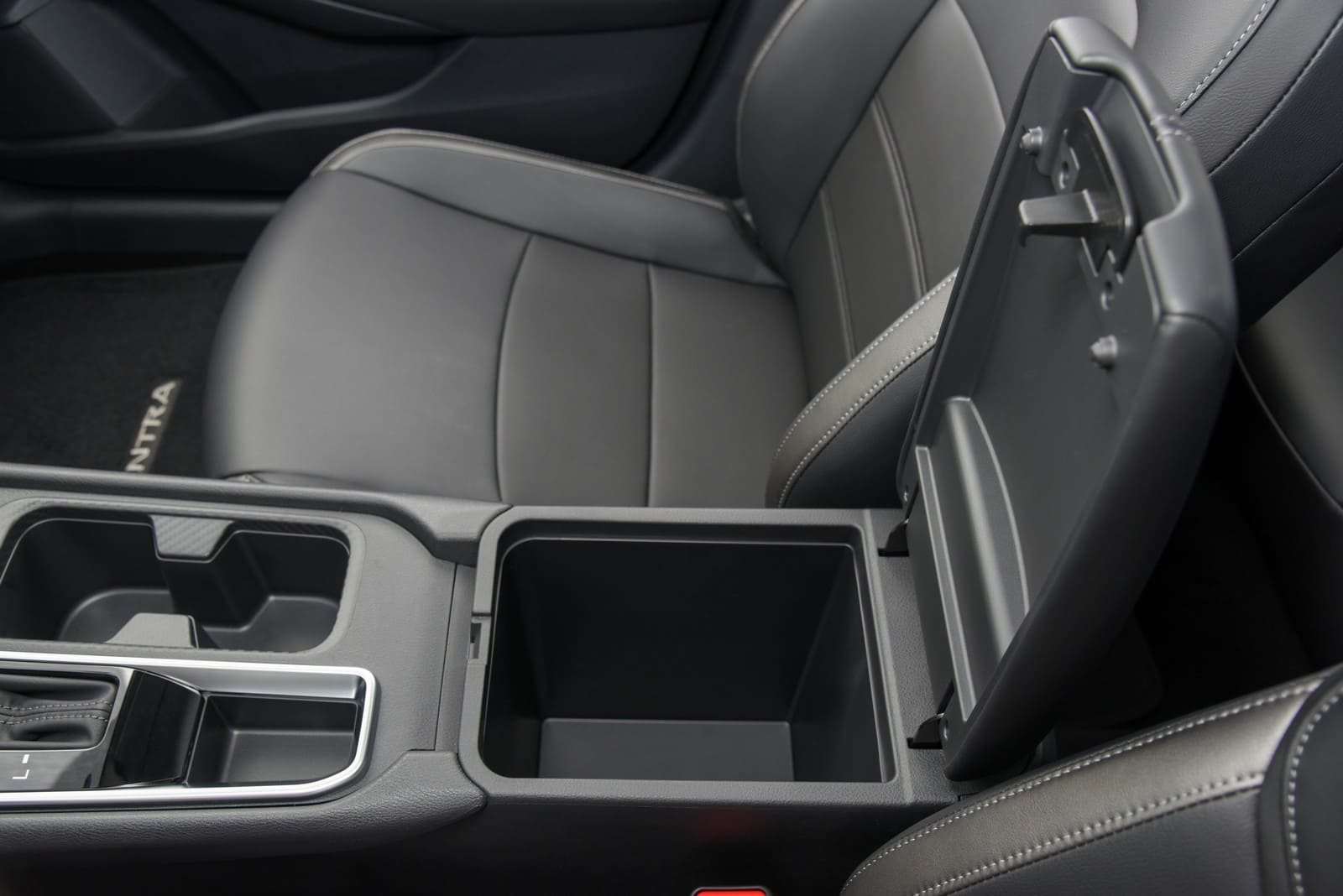 2025 - NISSAN SENTRA ADVANCE, foto 19