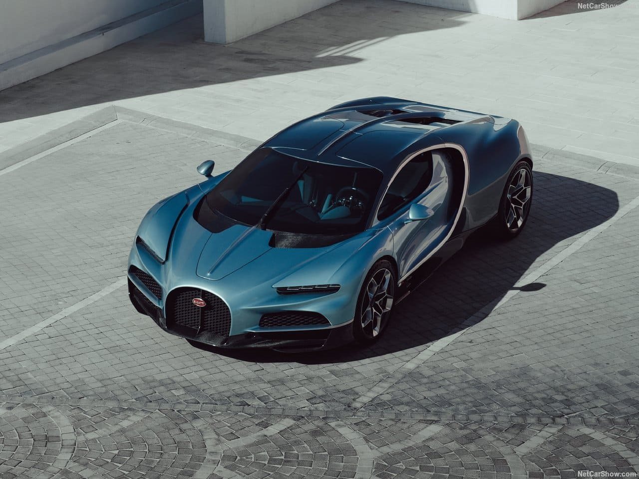 BUGATTI TOURBILLON, foto 12