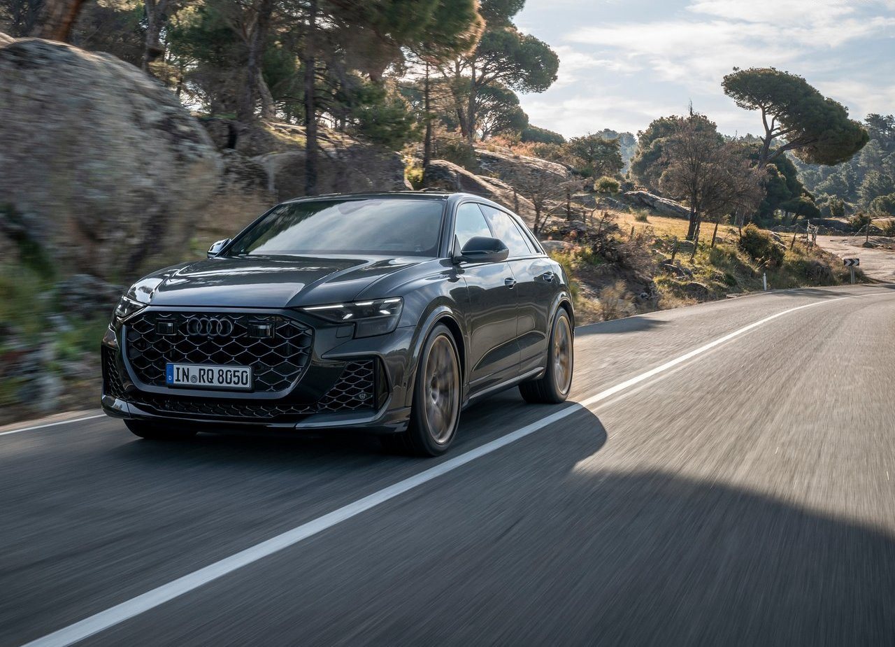 AUDI RS Q8, foto 10