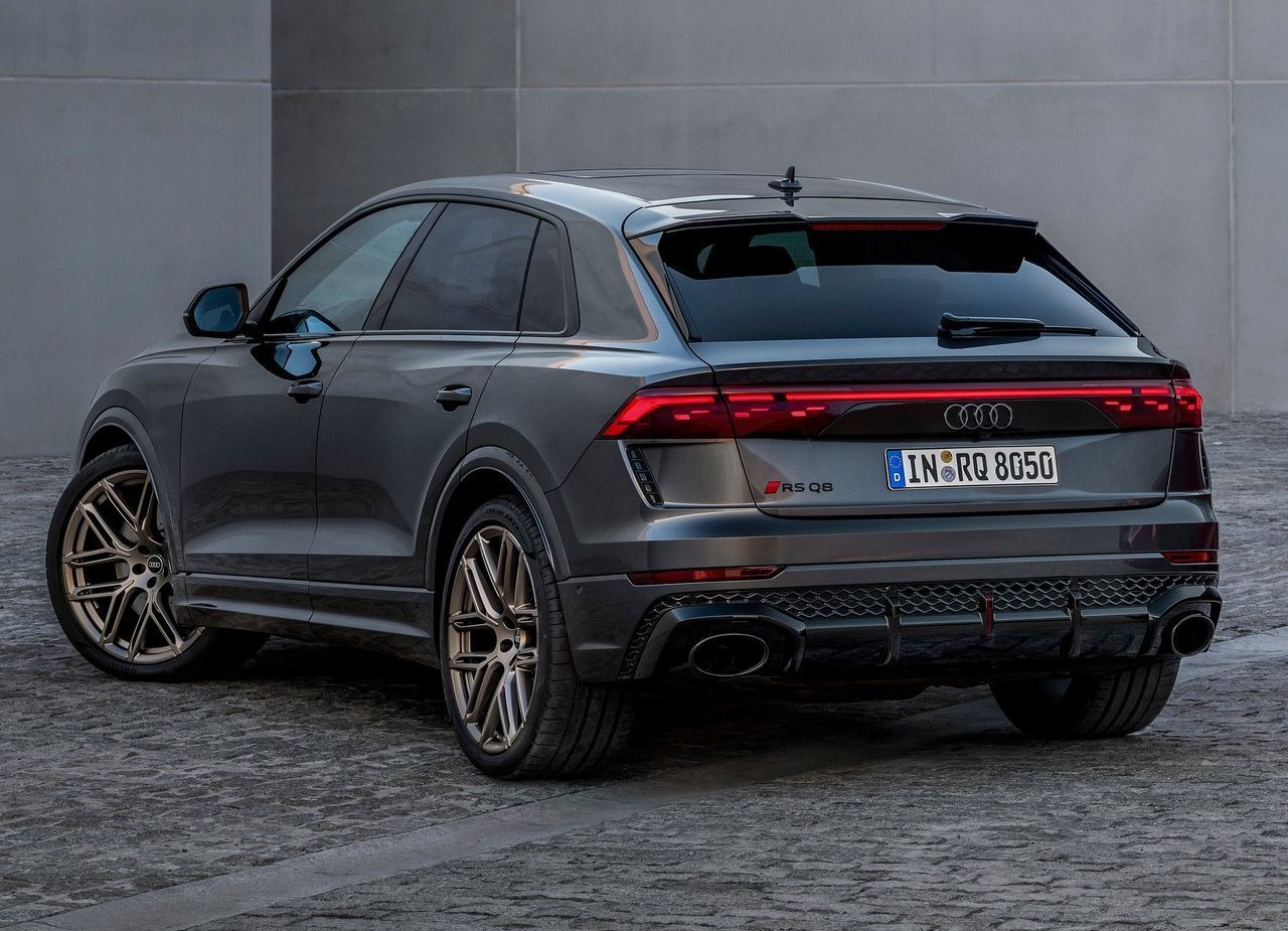 AUDI RS Q8, foto 16