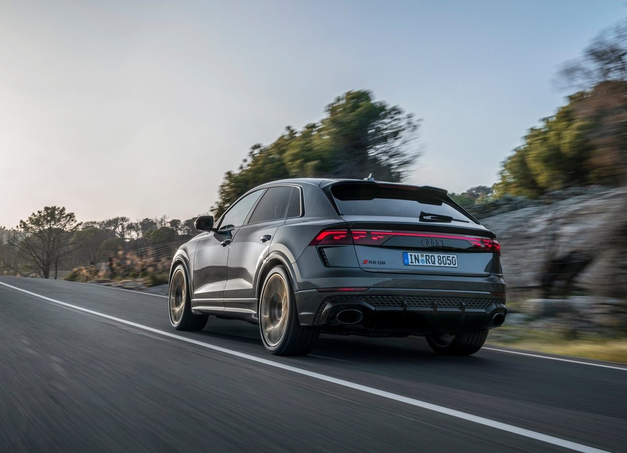 AUDI RS Q8, foto 17