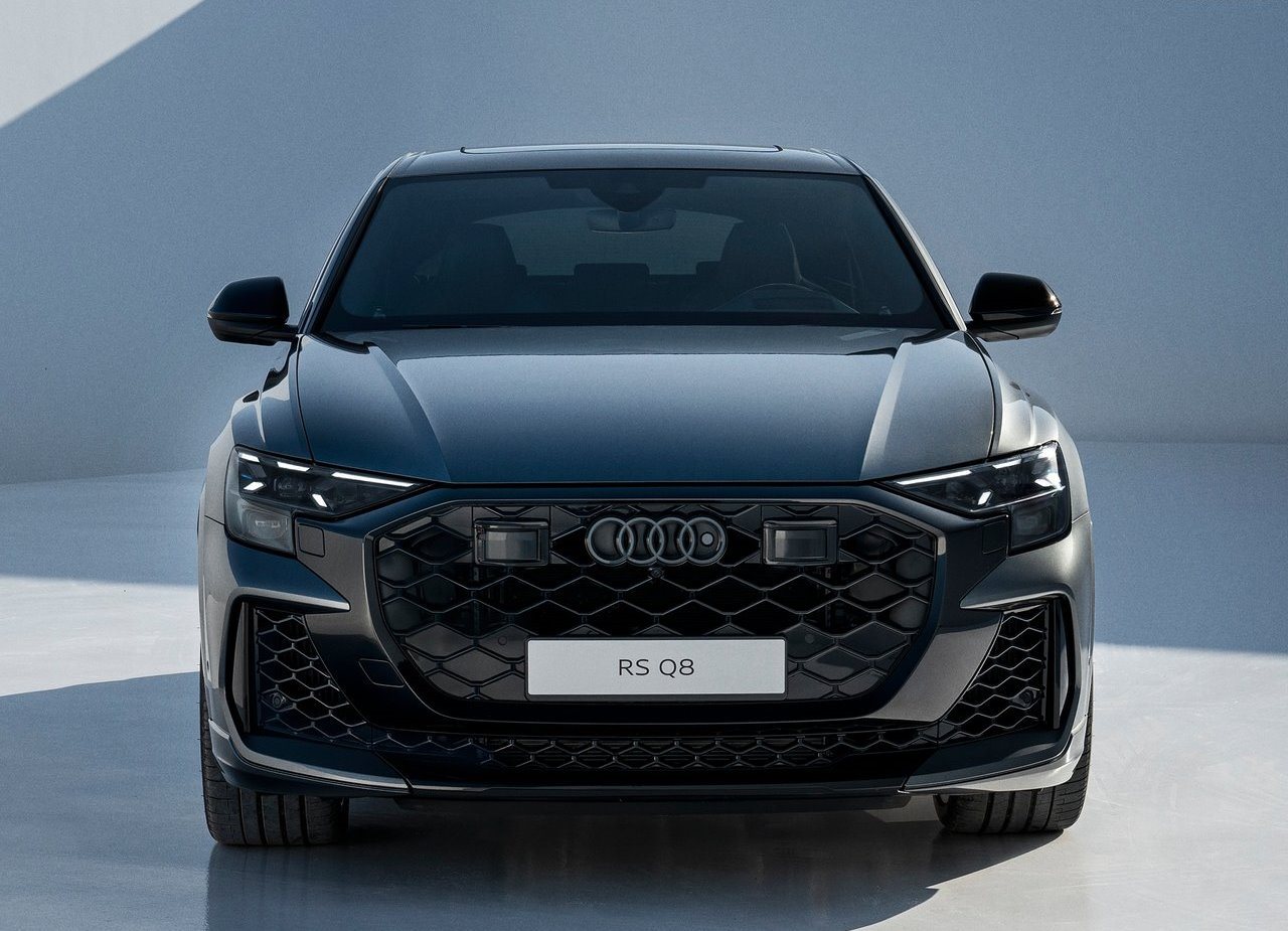 AUDI RS Q8, foto 18