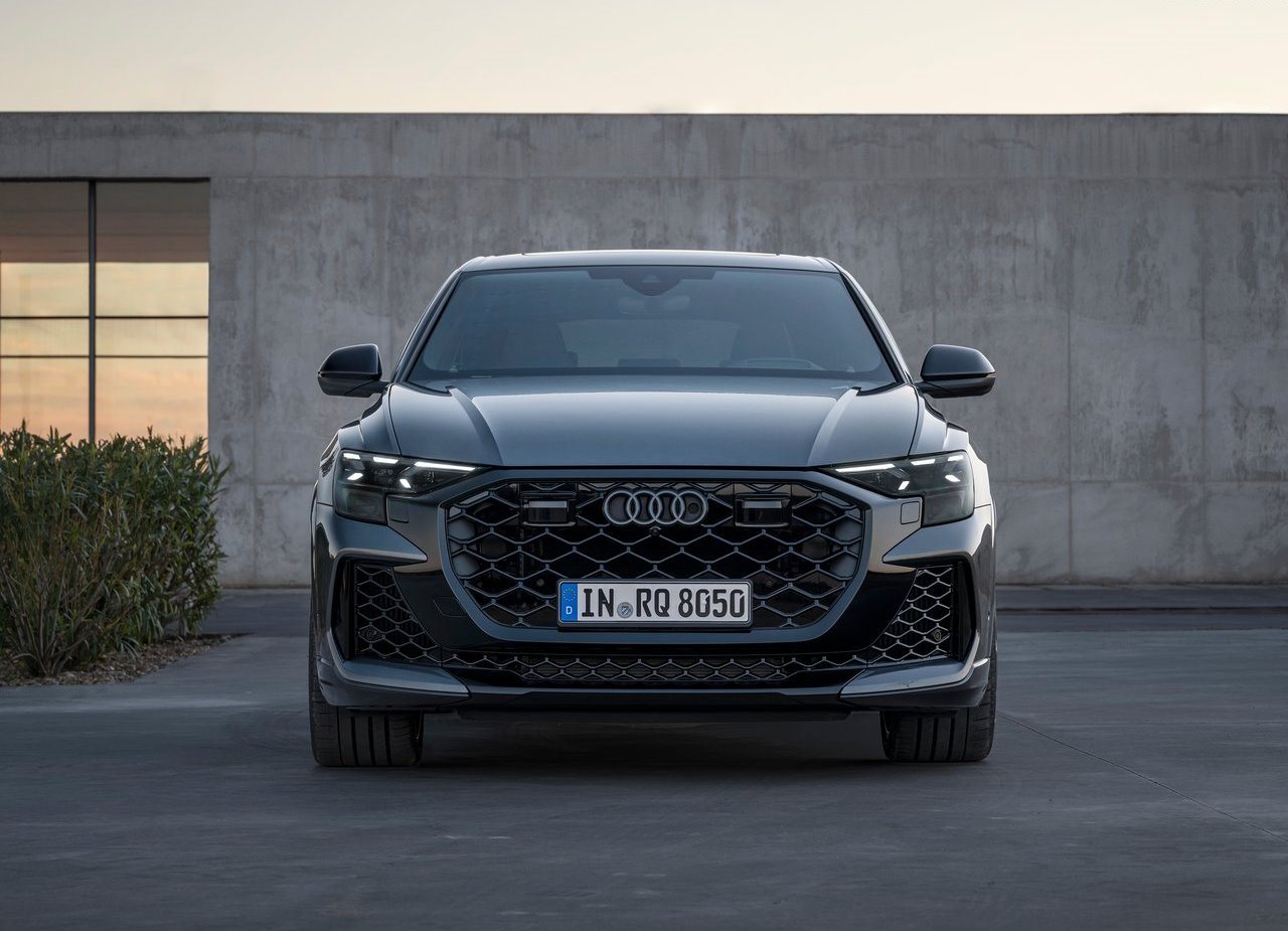 AUDI RS Q8, foto 19
