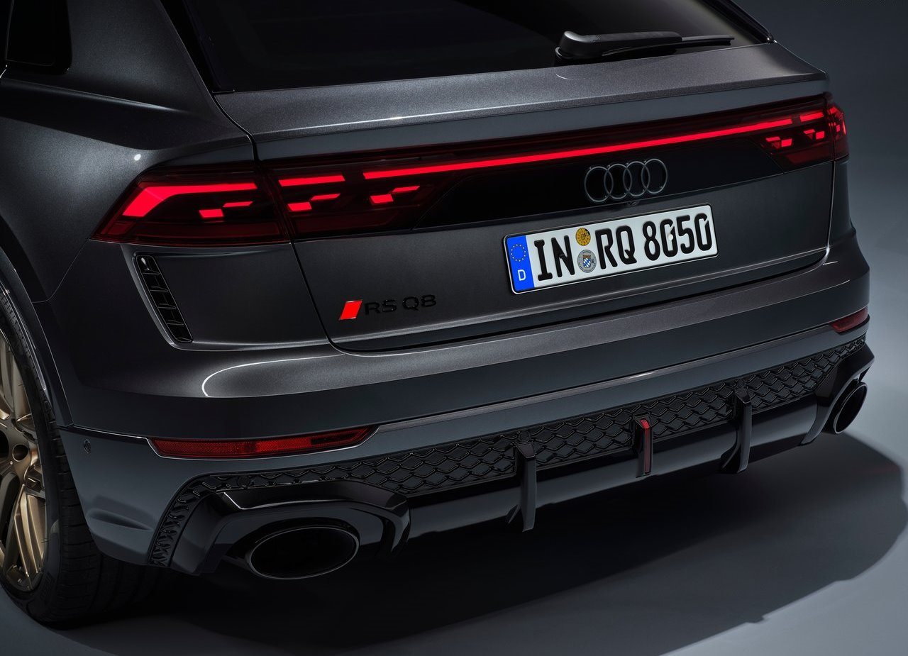 AUDI RS Q8, foto 36