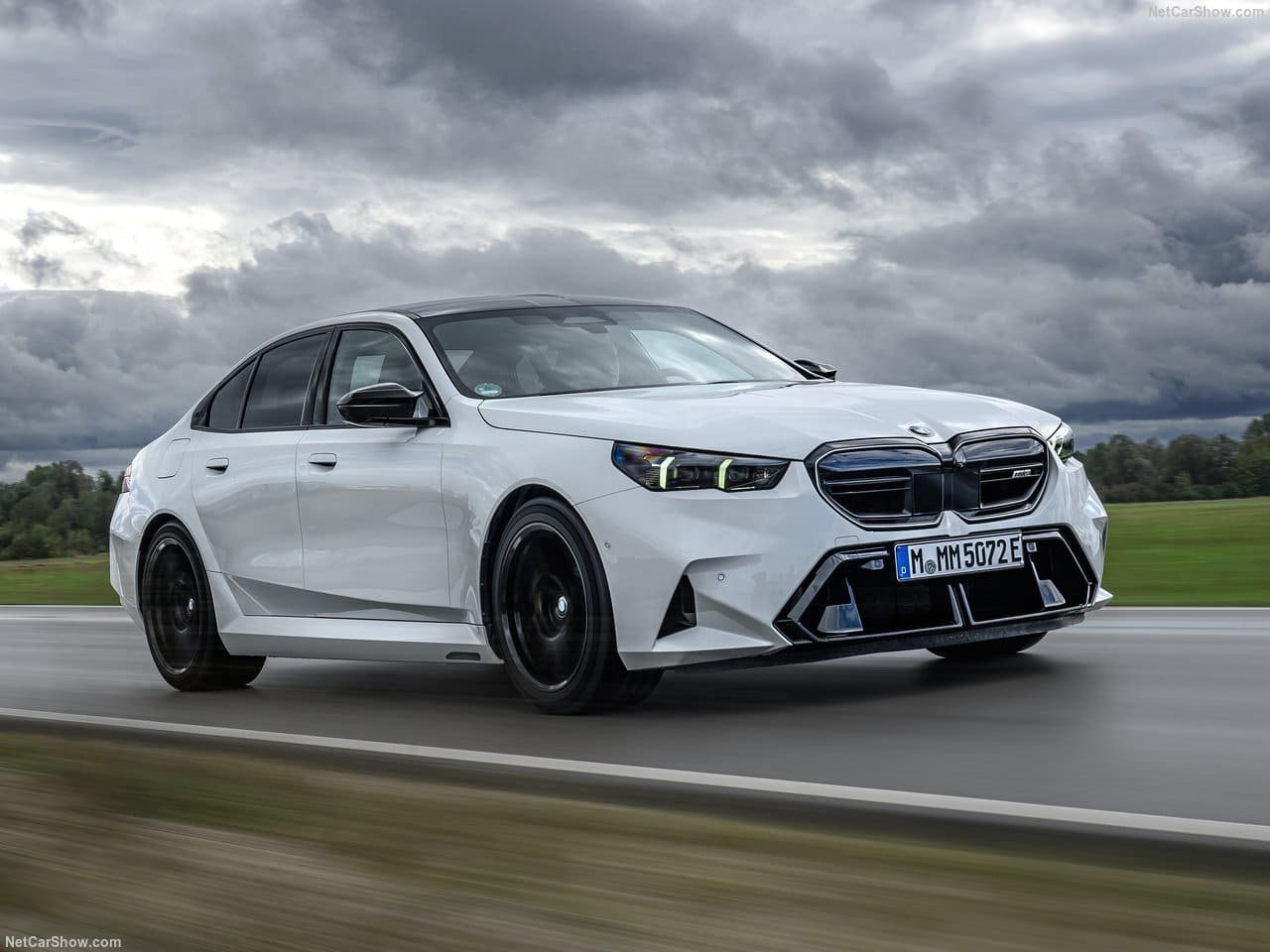 2025 - BMW M5 SEDAN ALPIN WHITE, foto 10