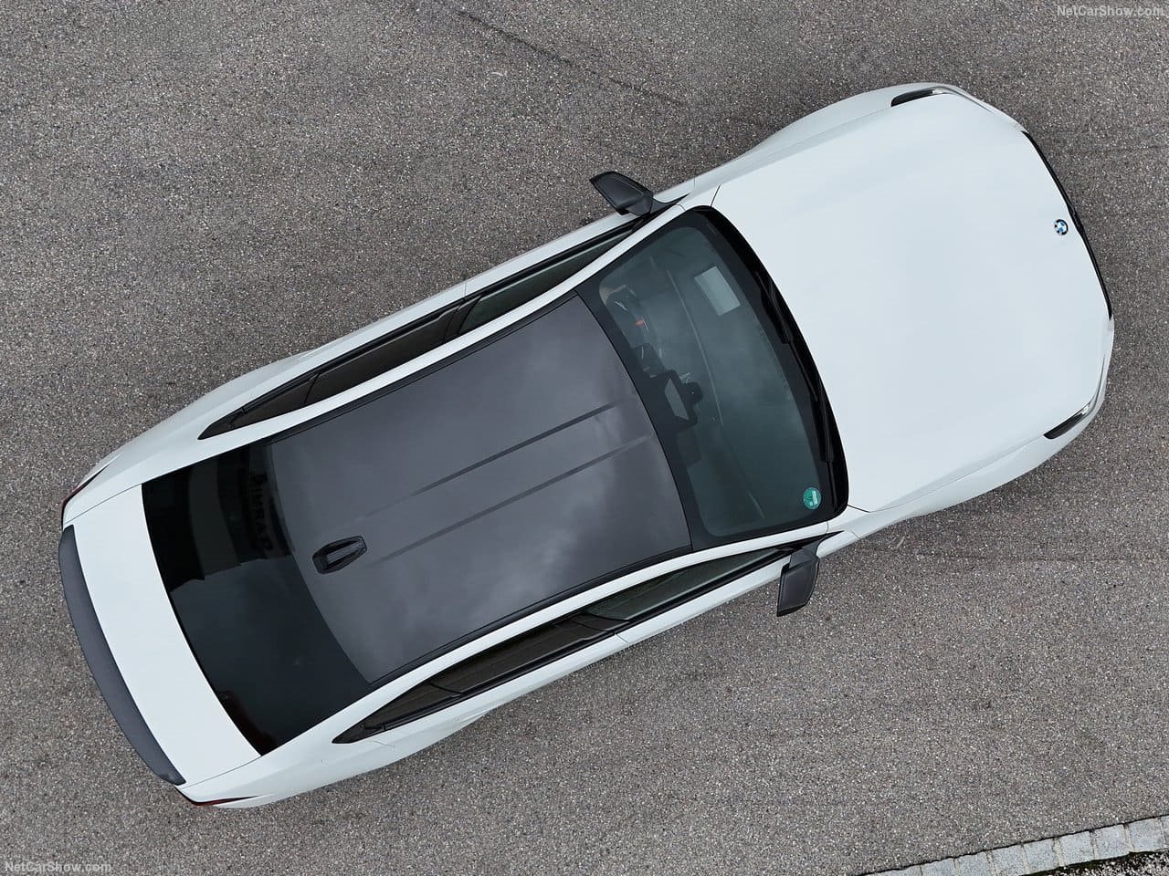 2025 - BMW M5 SEDAN ALPIN WHITE, foto 44