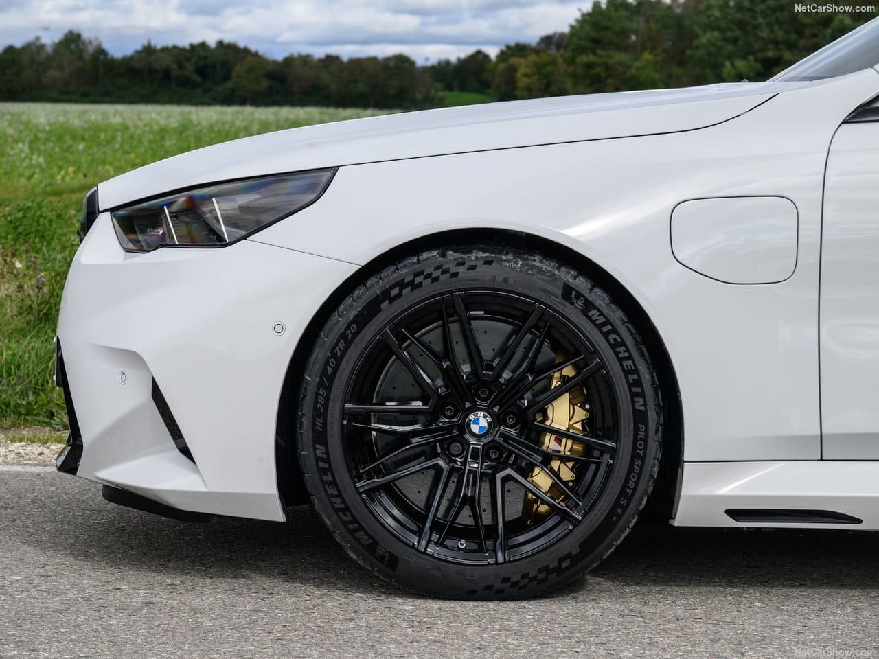 2025 - BMW M5 SEDAN ALPIN WHITE, foto 55