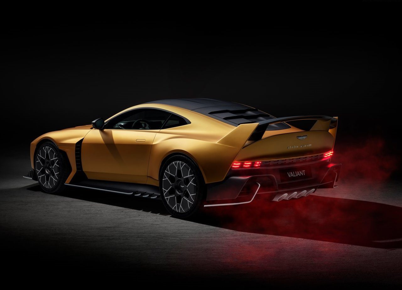 2025 - ASTON MARTIN VALIANT, foto 4