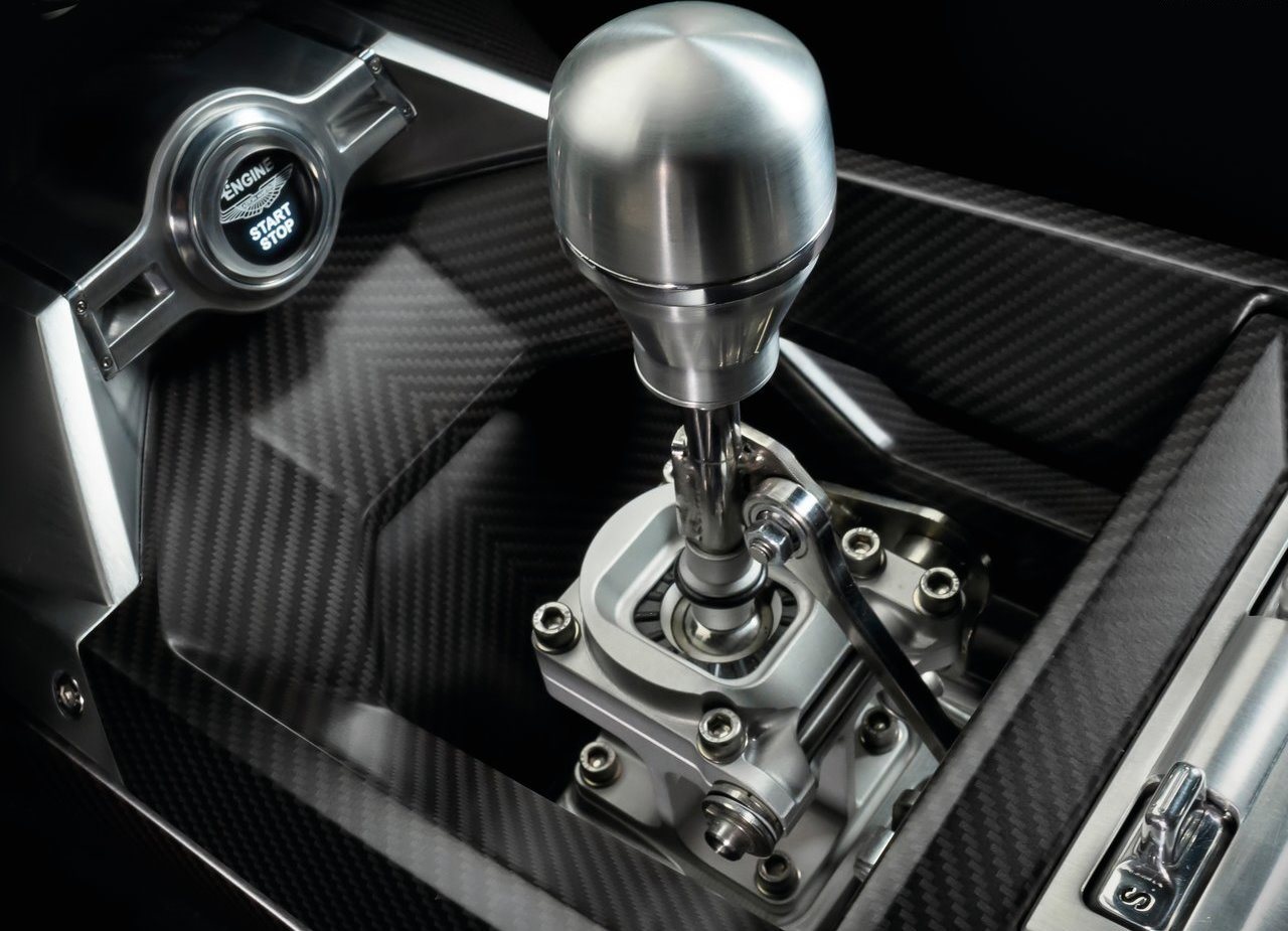 2025 - ASTON MARTIN VALIANT, foto 12