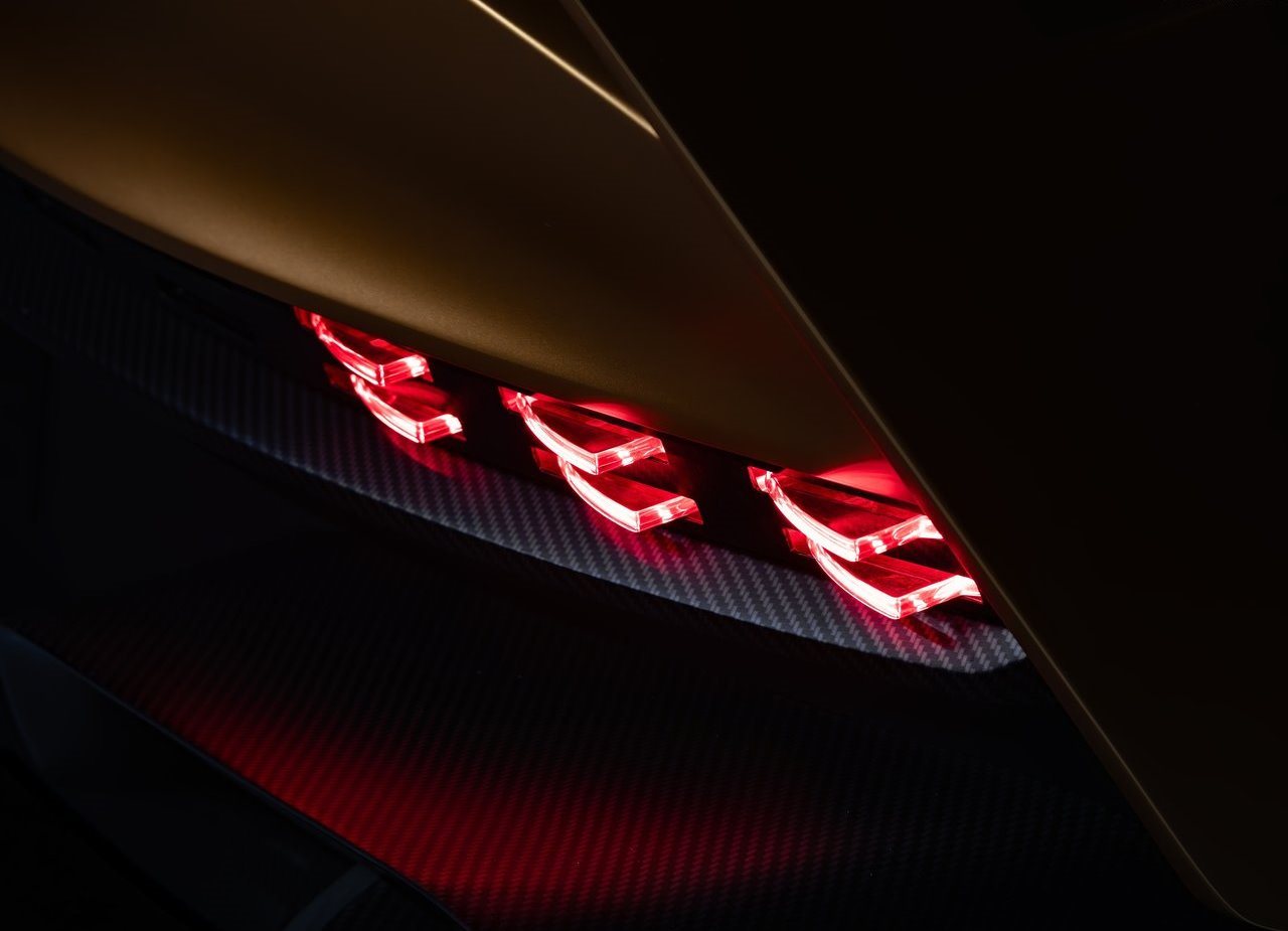 2025 - ASTON MARTIN VALIANT, foto 17