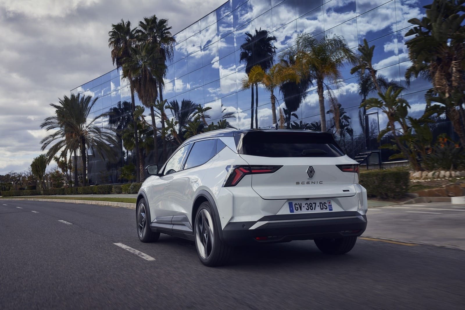 2025 - RENAULT SCÉNIC E-TECH ELECTRIC, foto 2