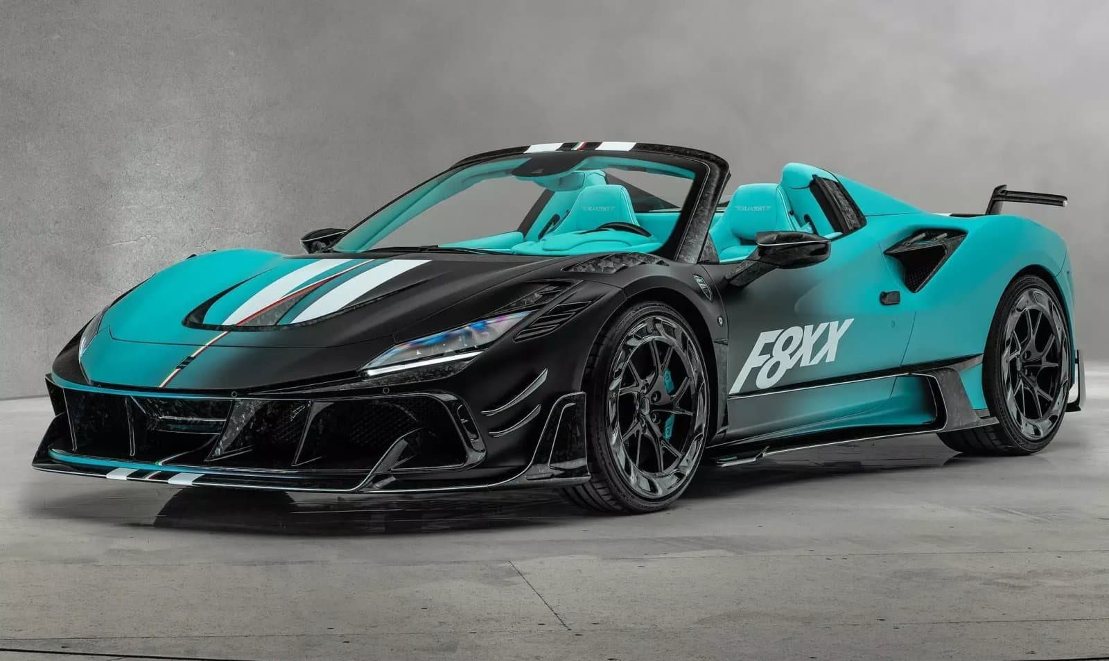 FERRARI F8 TRIBUTO SPIDER F8XX BY MANSORY, foto 1