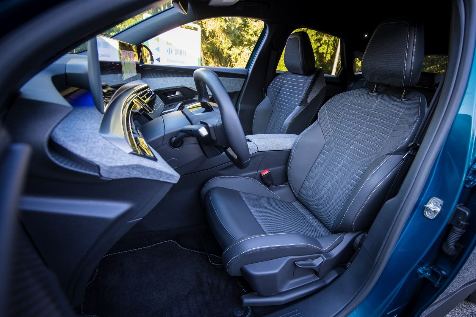 2024 - PEUGEOT 3008 ALLURE HYBRID OBSESSION BLUE, foto 52
