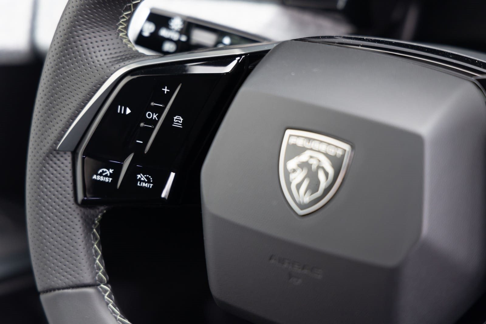 2024 - PEUGEOT E-3008 GT INGARO BLUE, foto 41