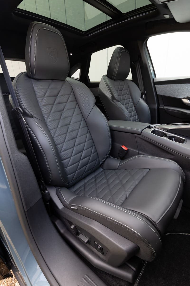 2024 - PEUGEOT E-3008 GT INGARO BLUE, foto 76