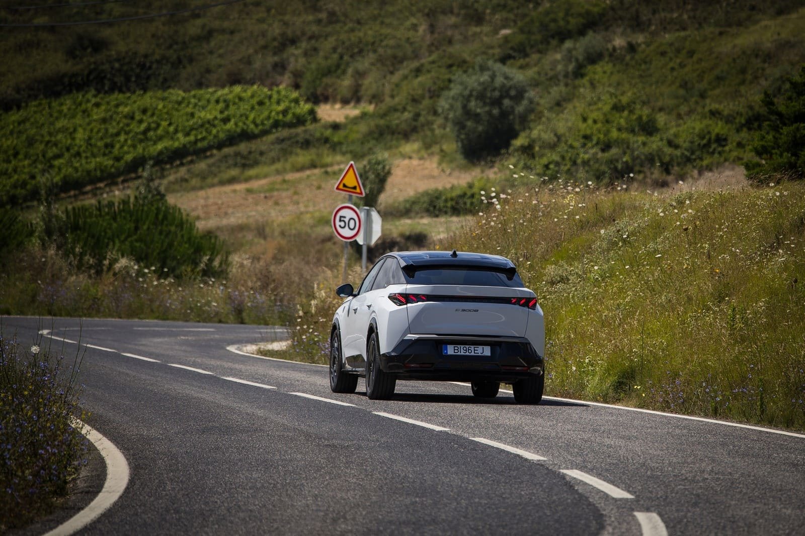 2024 - PEUGEOT E-3008 GT OKENITE WHITE, foto 28
