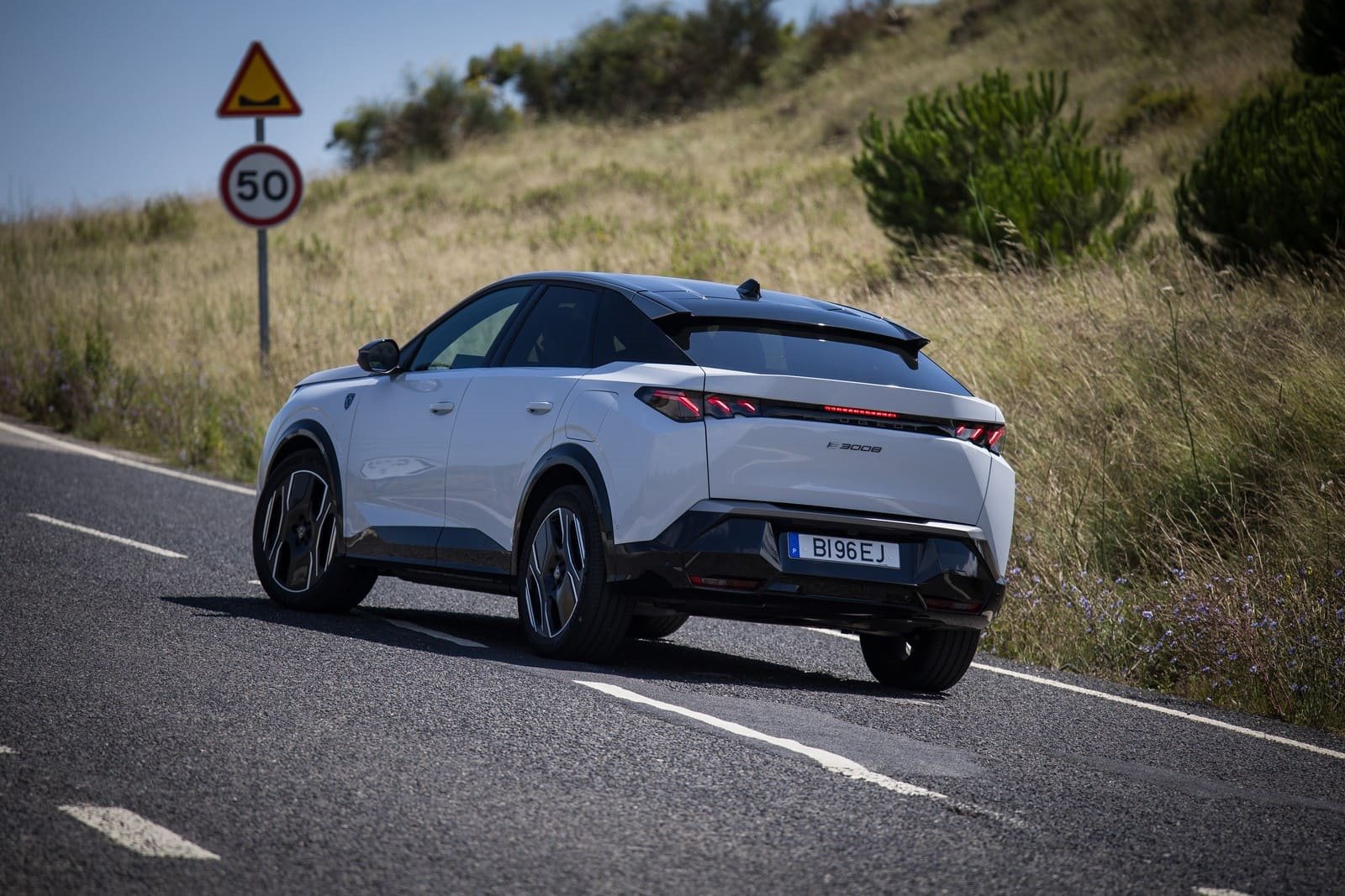 2024 - PEUGEOT E-3008 GT OKENITE WHITE, foto 30