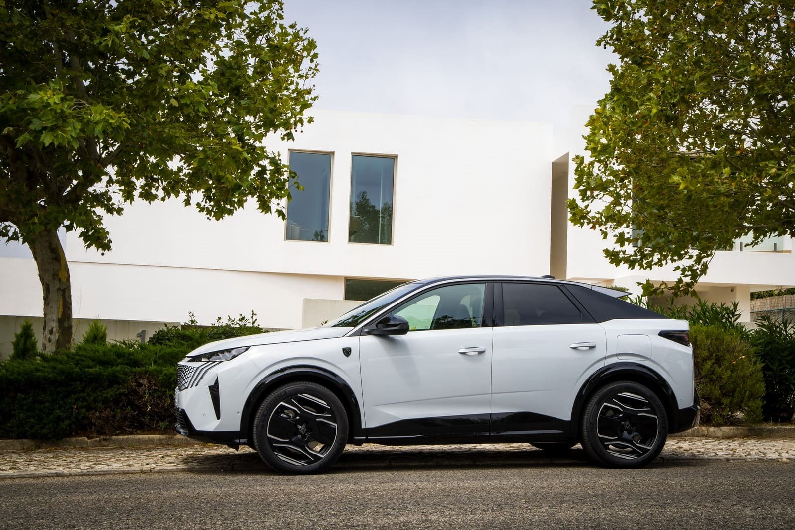 2024 - PEUGEOT E-3008 GT OKENITE WHITE, foto 66