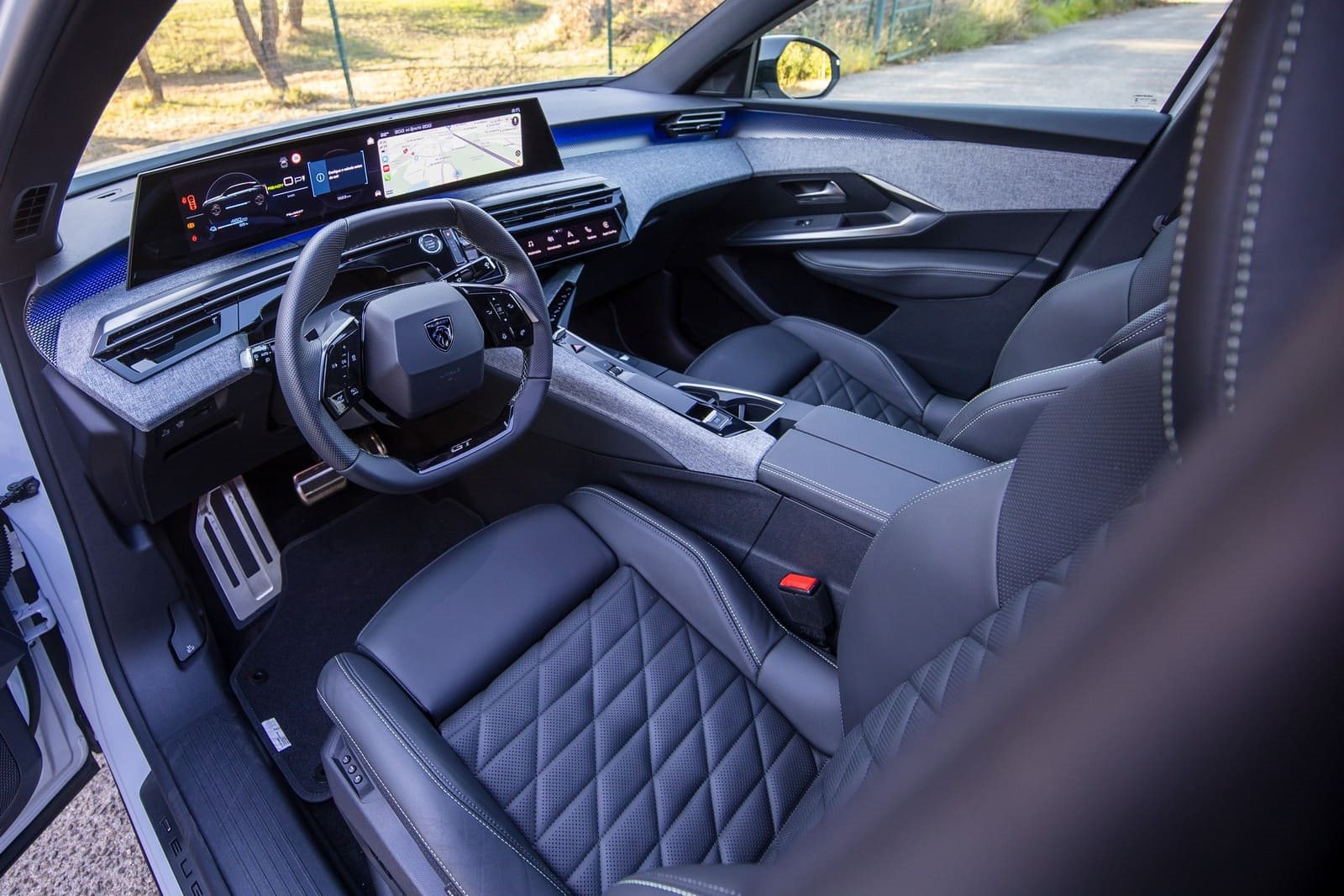 2024 - PEUGEOT E-3008 GT OKENITE WHITE, foto 90