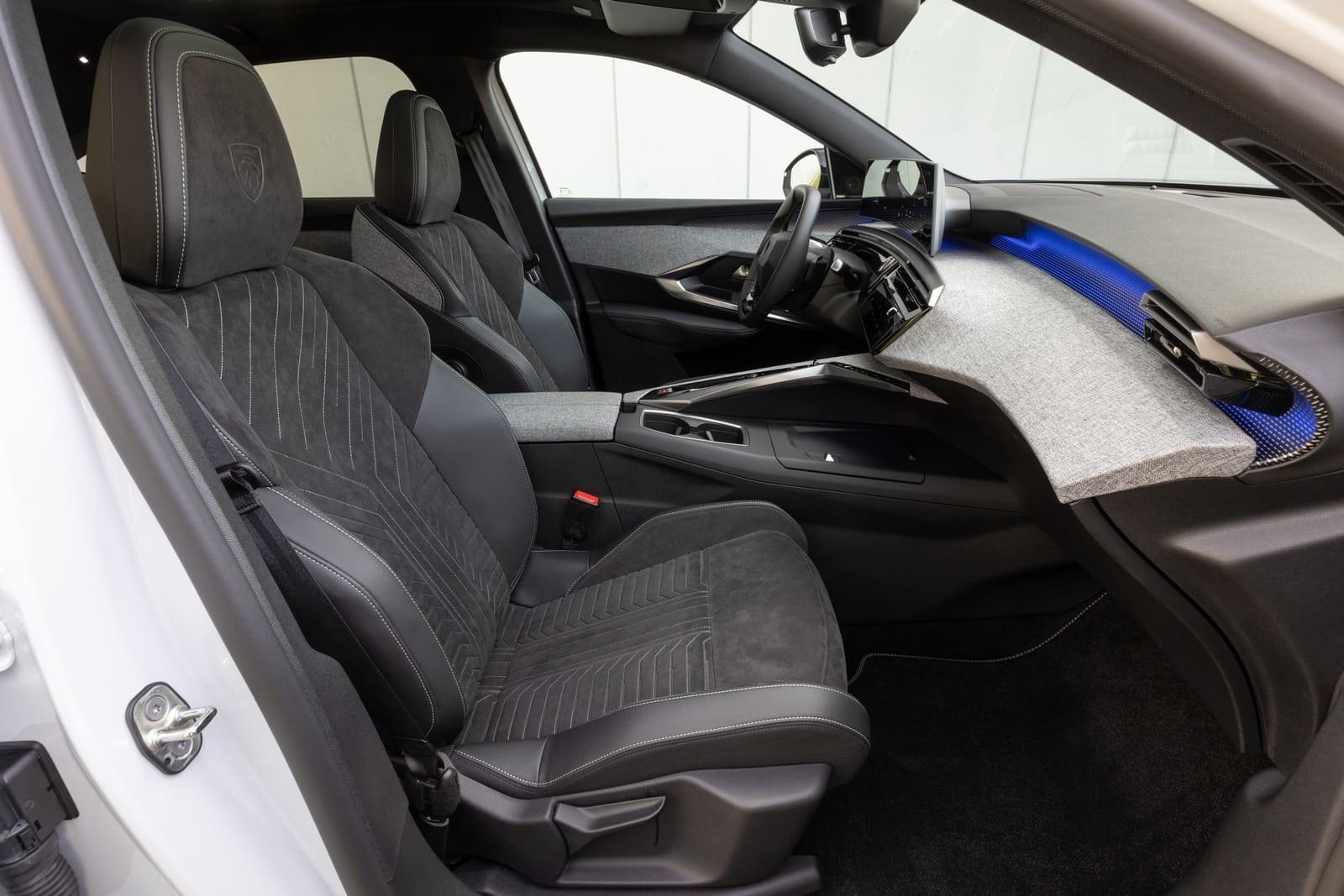 2024 - PEUGEOT E-3008 GT OKENITE WHITE, foto 112