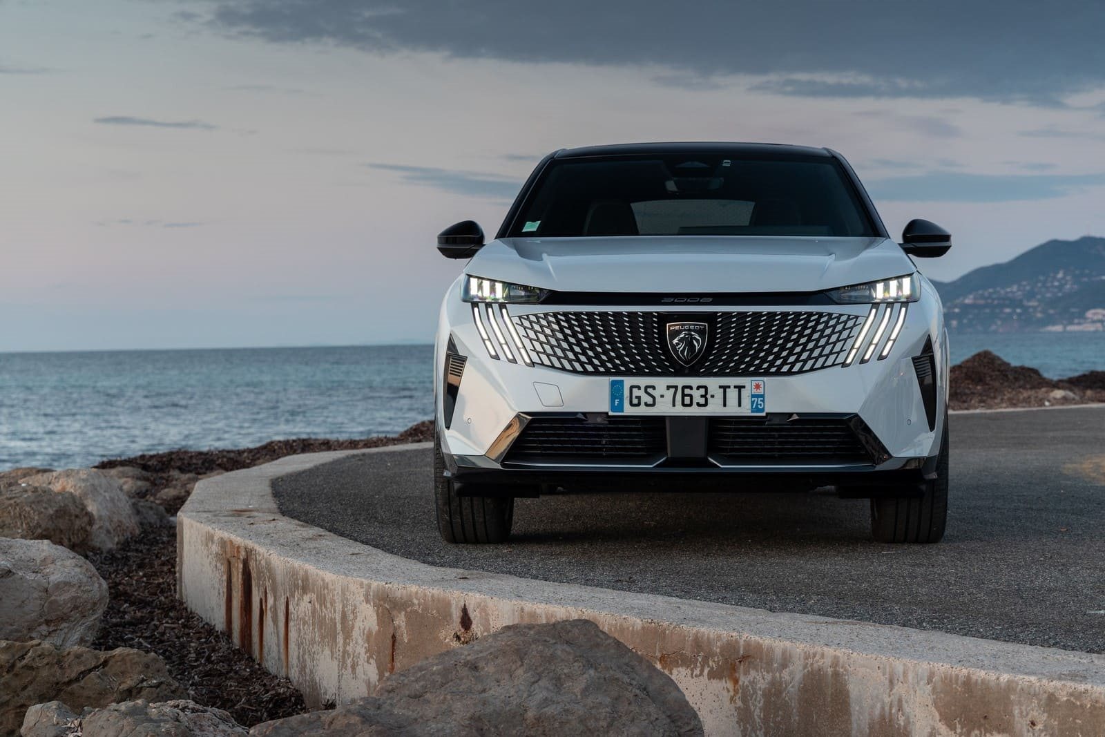 2024 - PEUGEOT E-3008 GT OKENITE WHITE, foto 130