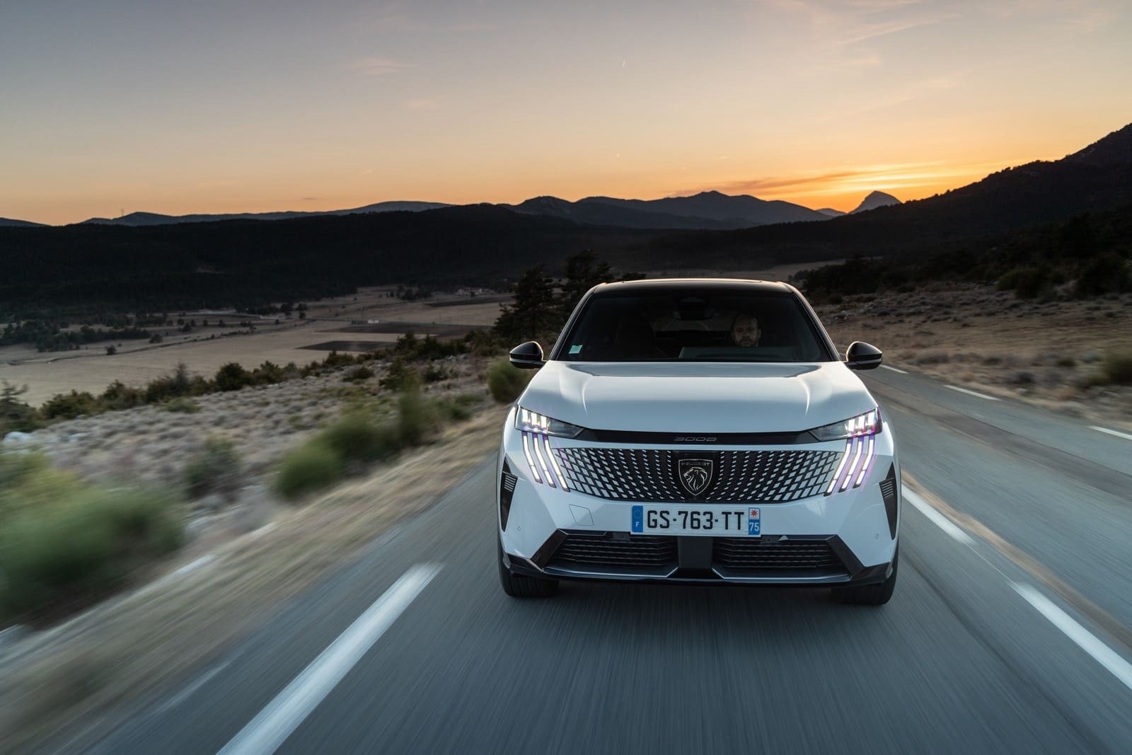 2024 - PEUGEOT E-3008 GT OKENITE WHITE, foto 140