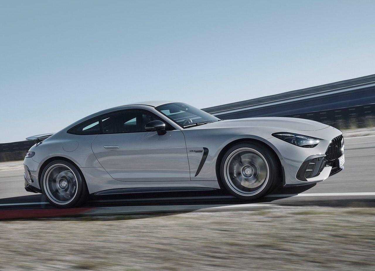 2025 - MERCEDES-AMG GT 63 PRO, foto 12