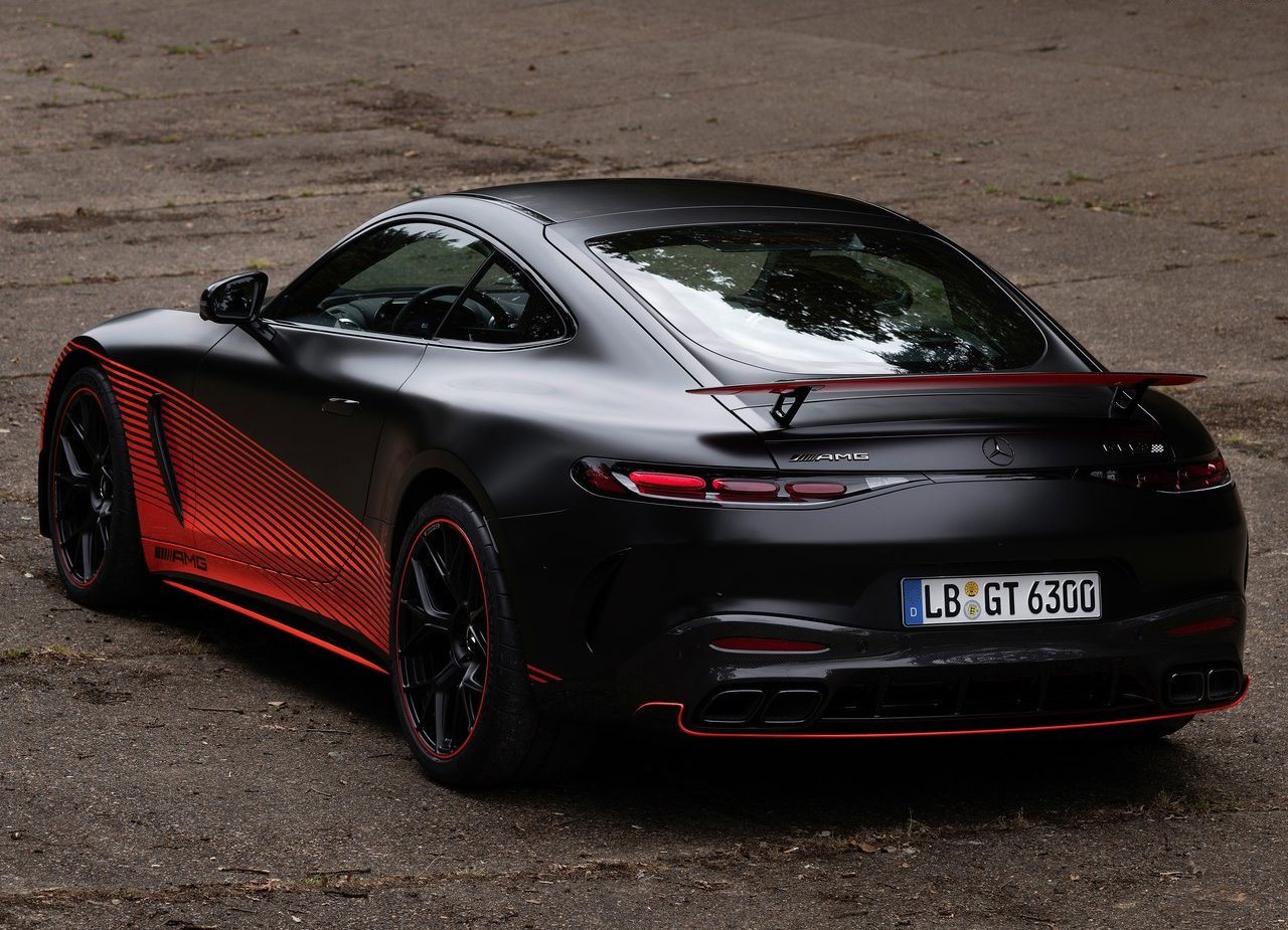 2025 - MERCEDES-AMG GT 63 PRO, foto 13