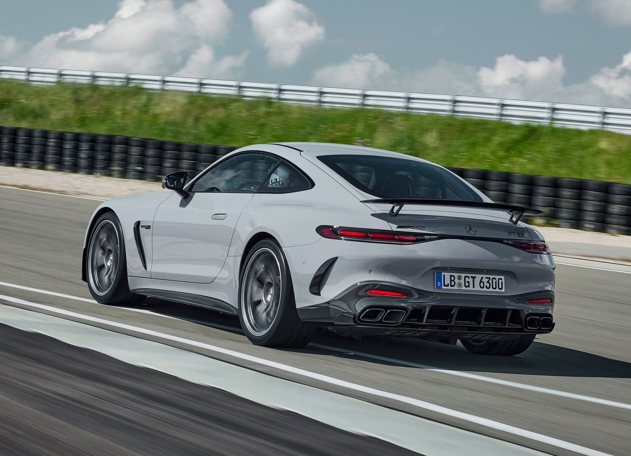2025 - MERCEDES-AMG GT 63 PRO, foto 15