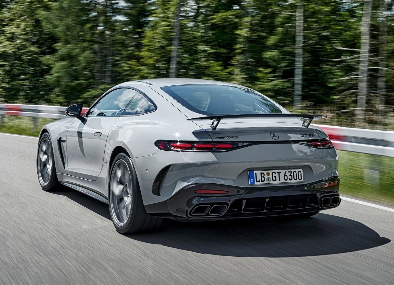 2025 - MERCEDES-AMG GT 63 PRO, foto 19