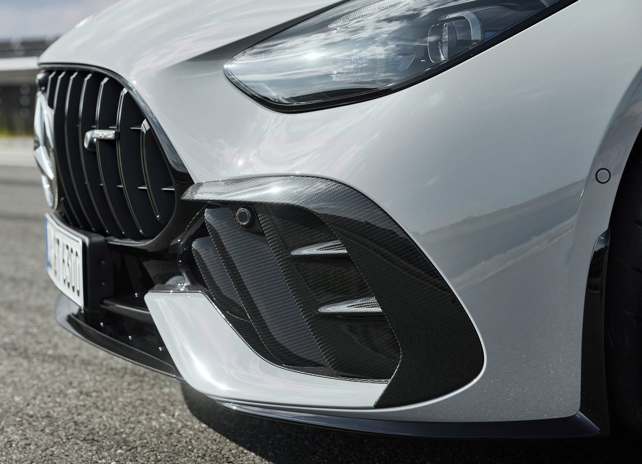 2025 - MERCEDES-AMG GT 63 PRO, foto 33