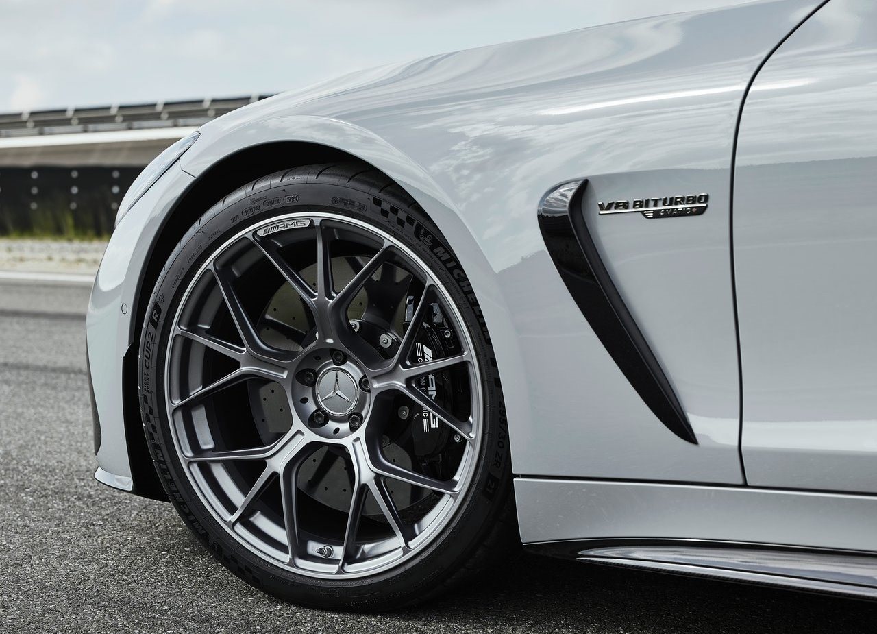 2025 - MERCEDES-AMG GT 63 PRO, foto 34