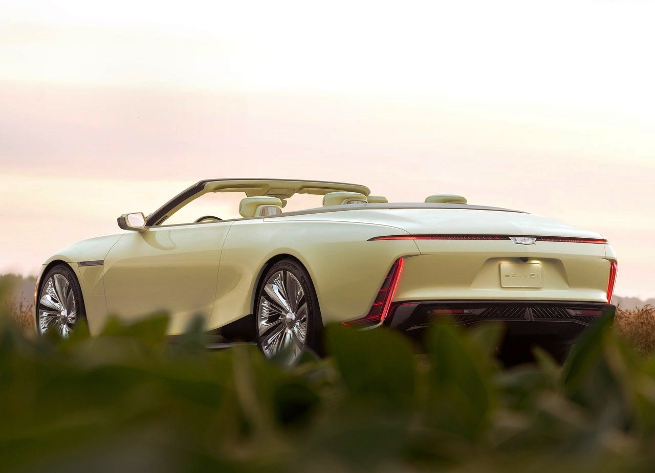 2024 - CADILLAC SOLLEI CONCEPT, foto 5