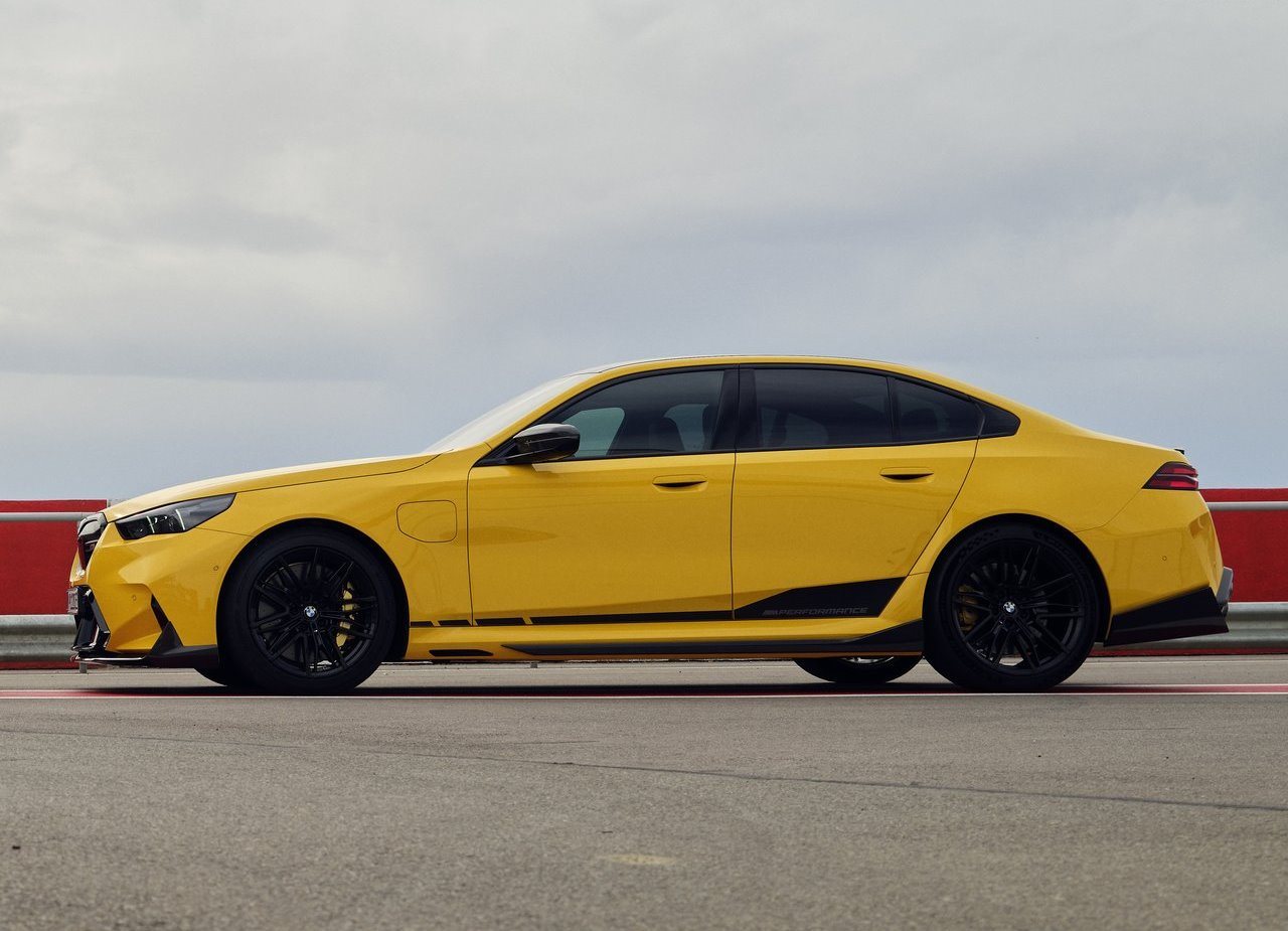 2025 - BMW M5 SEDAN M PERFORMANCE PARTS, foto 4