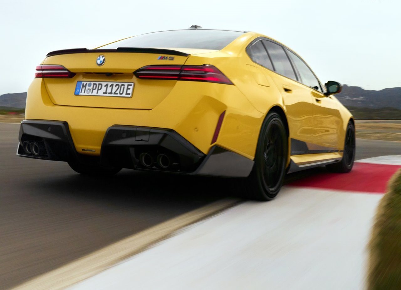 2025 - BMW M5 SEDAN M PERFORMANCE PARTS, foto 7