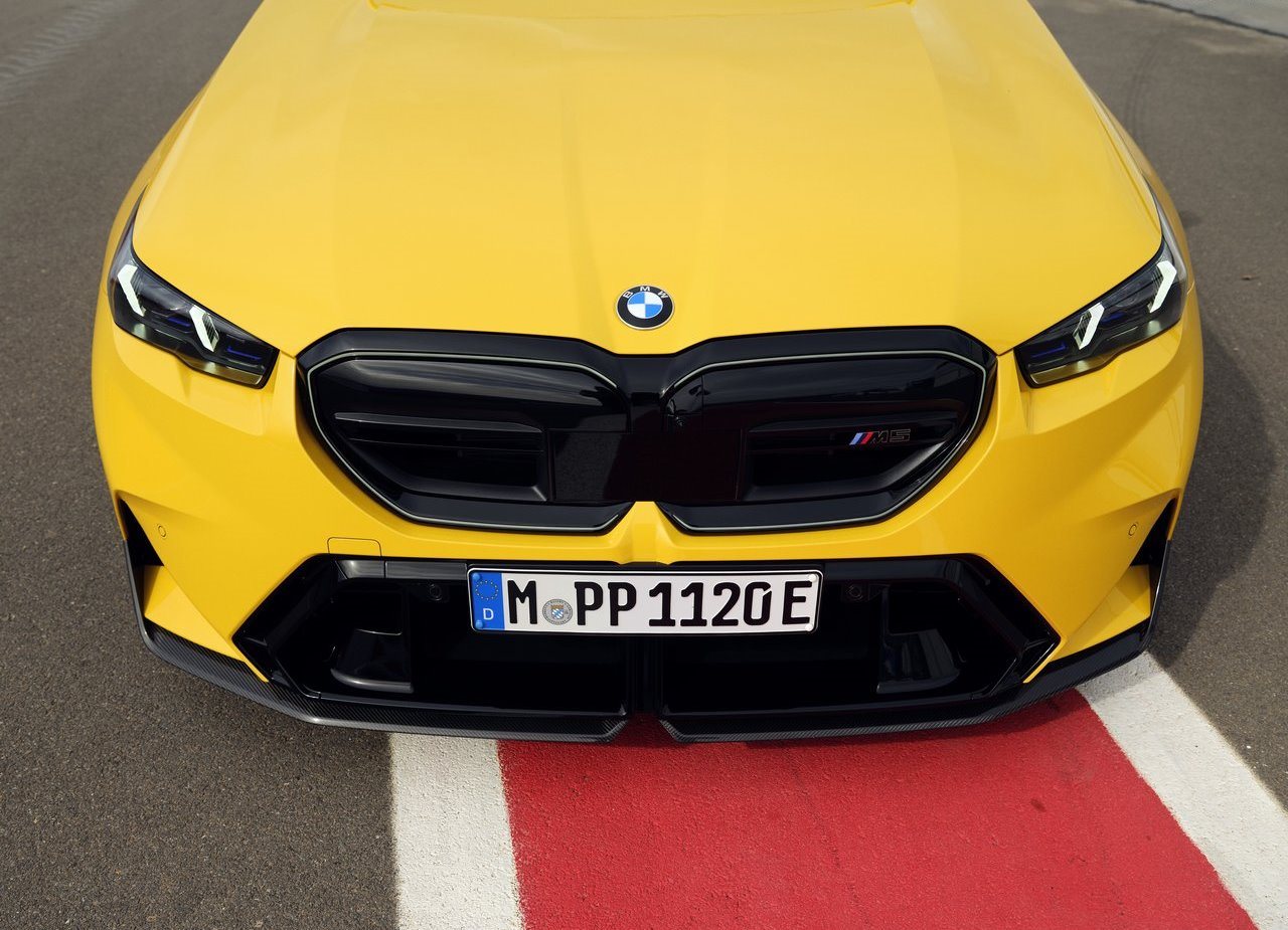 2025 - BMW M5 SEDAN M PERFORMANCE PARTS, foto 17