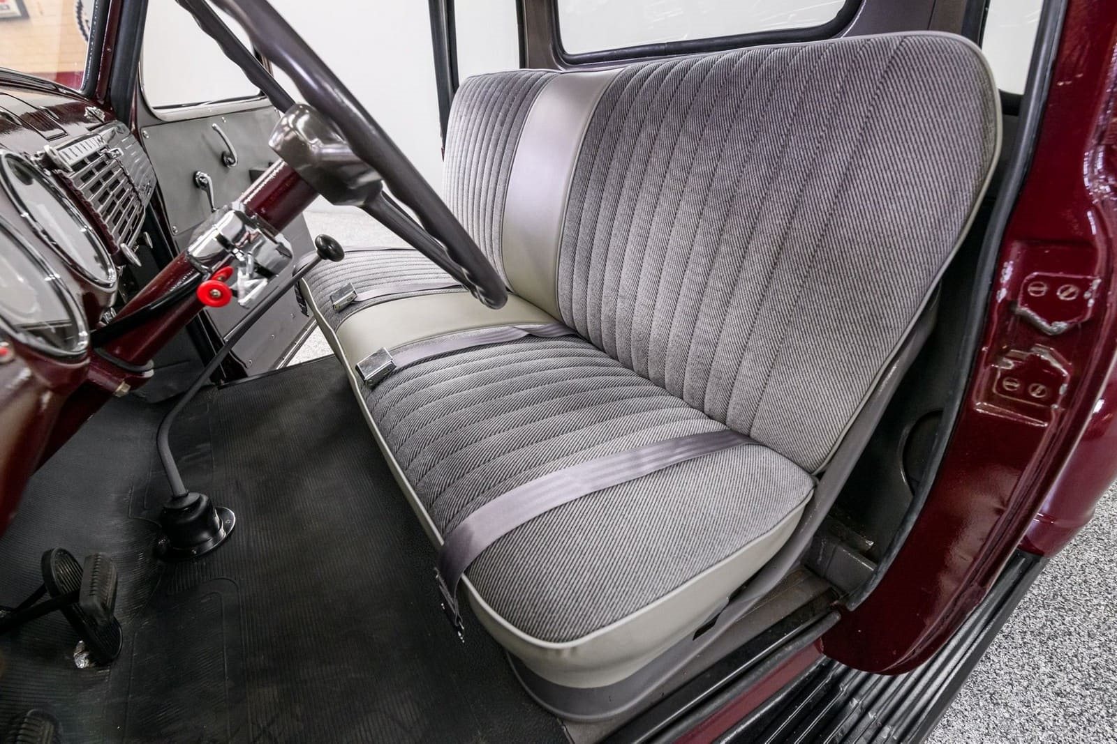 1948 - CHEVROLET 3100 5-WINDOW PICK-UP, foto 15