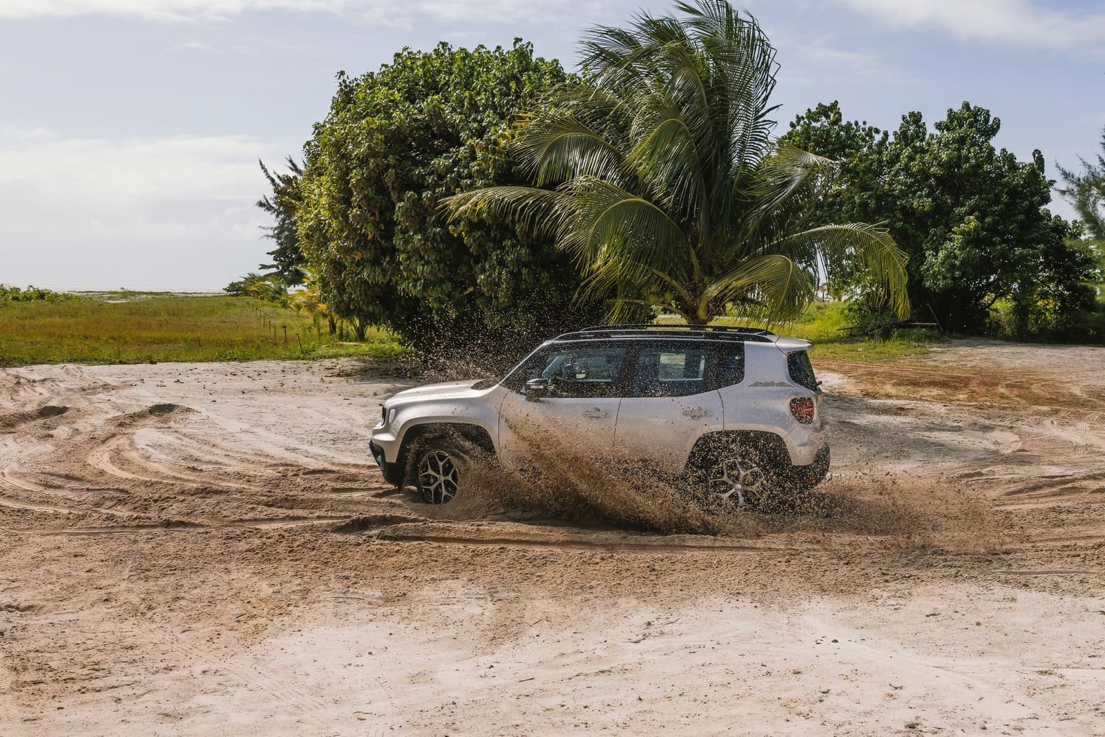 2025 - JEEP RENEGADE SAHARA, foto 42