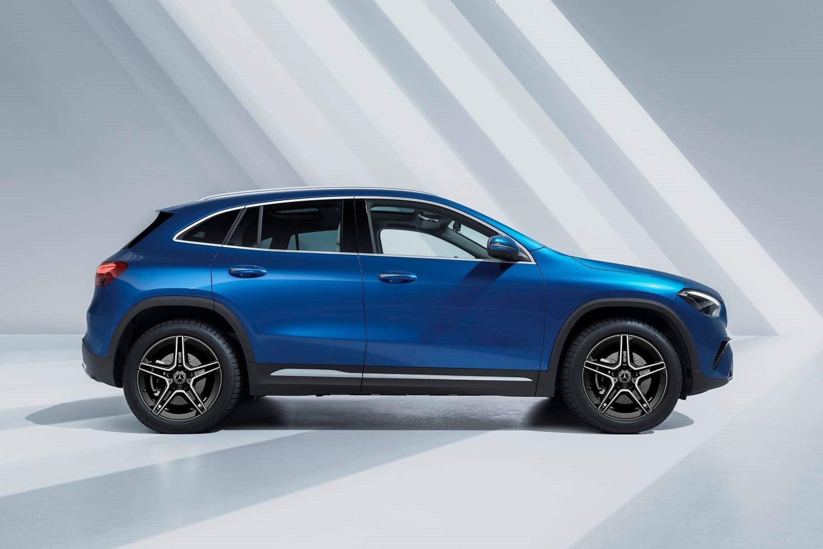 2025 - MERCEDES-BENZ GLA 200 PROGRESSIVE, foto 2