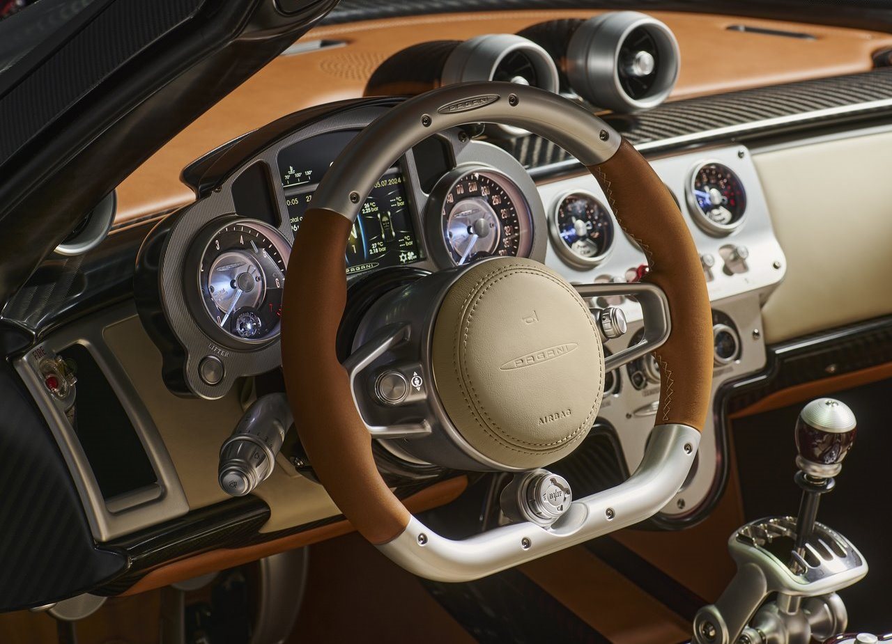 2025 - PAGANI UTOPIA ROADSTER, foto 12
